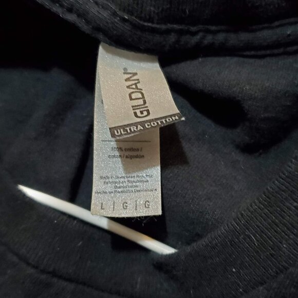 333 I'm Only Half Bad Salem Massachusetts Novelty Graphic T-Shirt - Picture 4 of 5